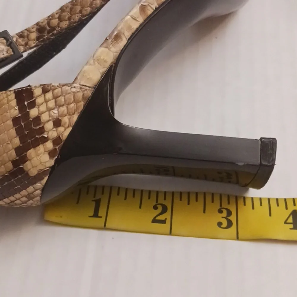 Stuart Weitzman size 7B women's snake print t-strap high-heel shoes brown cream. - Picture 14 of 17